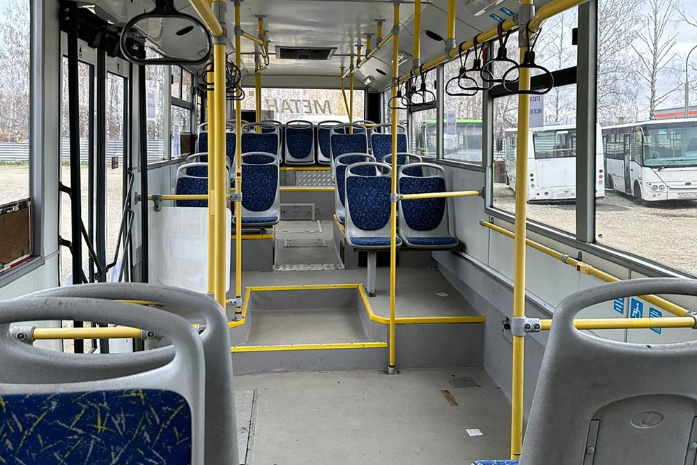 2avt241023