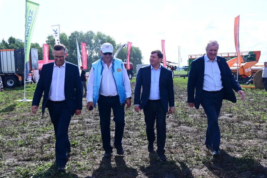 Уборочная кампании стартовала в Свердловской области