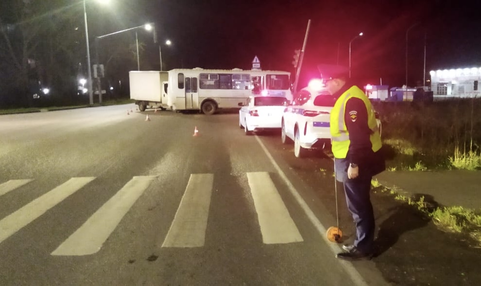 Три человека, в том числе ребенок пострадали в ДТП на Южном в пятницу вечером