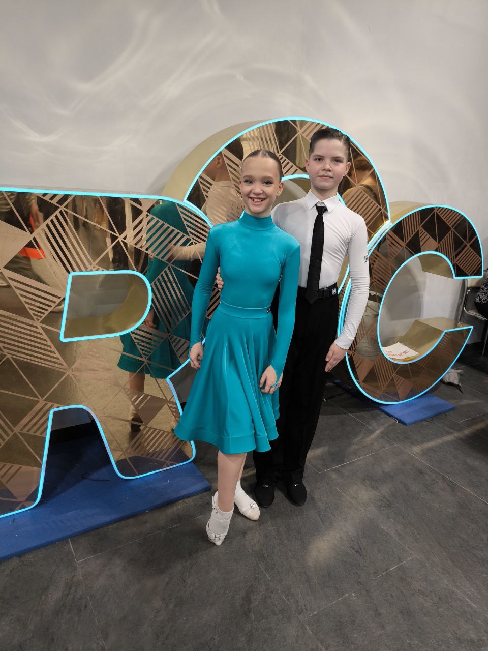 Воспитанники клуба «Сюрприз» достойно представили Каменск-Уральский на мировом турнире по спортивным бальным танцам