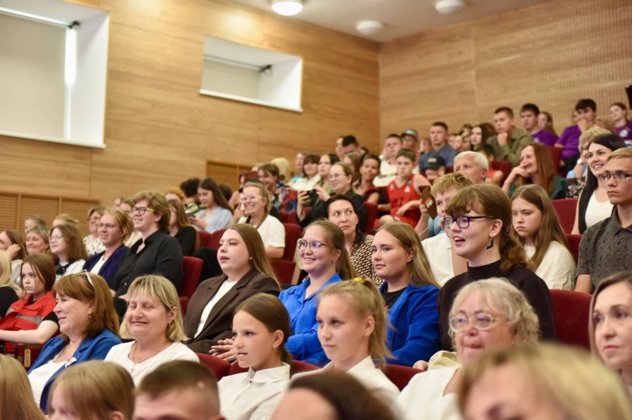 Утвержден перечень мер поддержки добровольцев и волонтёров Свердловской области