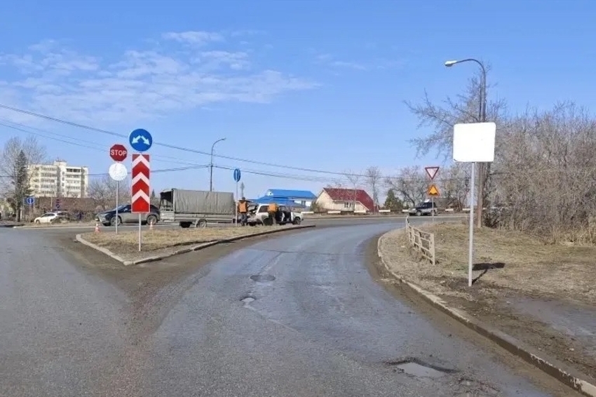 Завтра с утра перекрестке улиц Пушкина и Мичурина запретят проезд в прямом направлении и левый поворот при выезде с улицы Мичурина