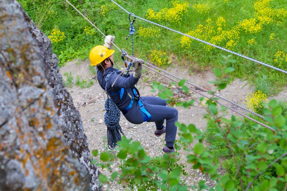 slet250619 3