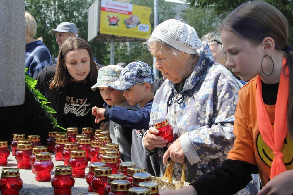Традиционная акция «Свеча памяти» прошла в Каменске-Уральском