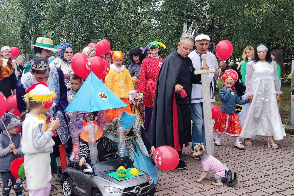 Фестивалем окрошки, «Космоднем» и&nbsp;спортивными соревнованиями отметил Каменск-Уральский день города. Фоторепортаж Виртуального Каменска