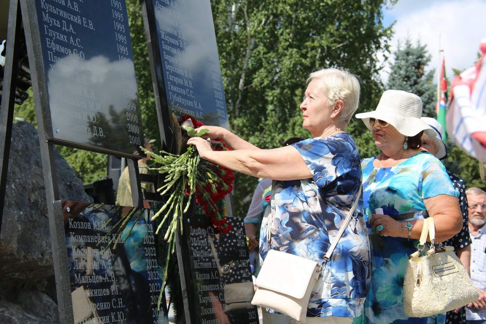 День воздушно-десантных войск отметили сегодня в Каменске-Уральском