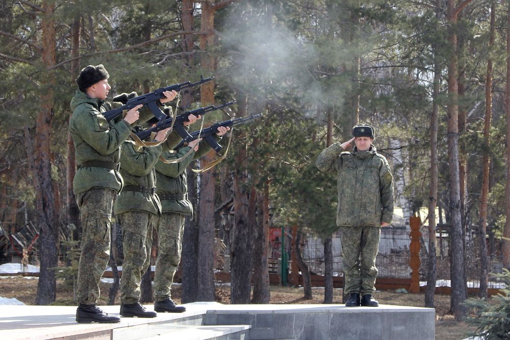 В Каменске-Уральском простились с Алексеем Анохиным и Олегом Лощёных