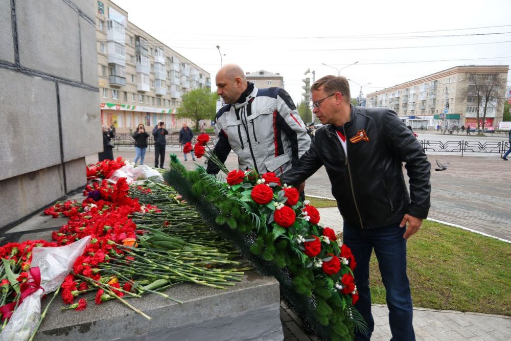 Артем Жога совершил мотопробег по свердловским городам Трудовой доблести