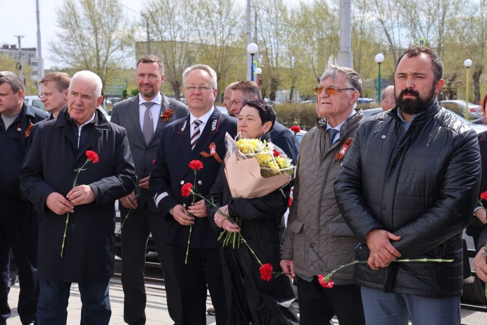 Мемориальную доску в память Героя Советского Союза Григория Павловича Кунавина установили на здании железнодорожного вокзала