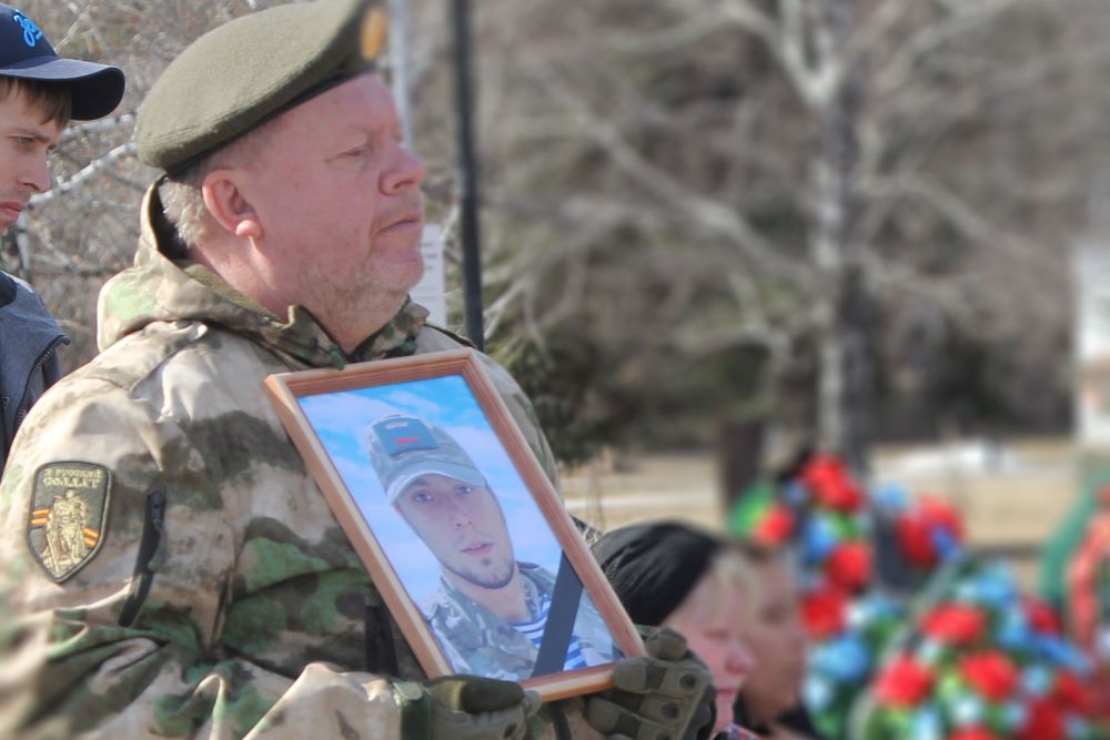 В Каменске-Уральском простились с с Тимуром Поповым