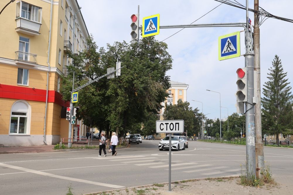 Новые светофоры появились в Каменске-Уральском на улице Алюминиевая