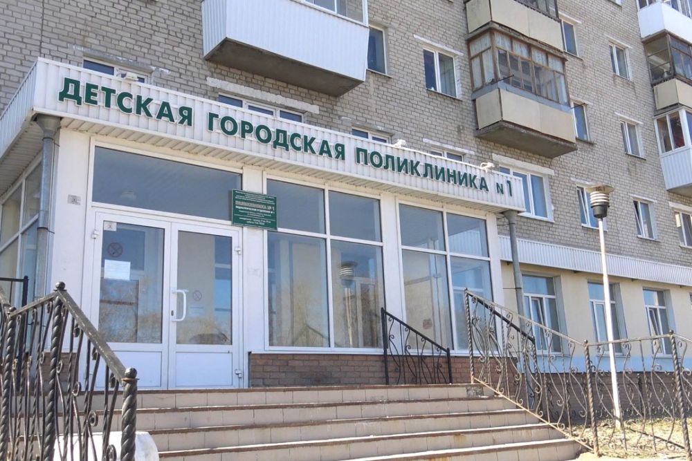 Детские поликлиники Каменска-Уральского отменяют плановый приём здоровых детей