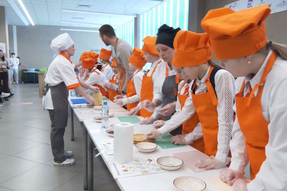 Олимпийский чемпион Антон Шипулин - за вкусную и здоровую пищу для каменской ребятни!
