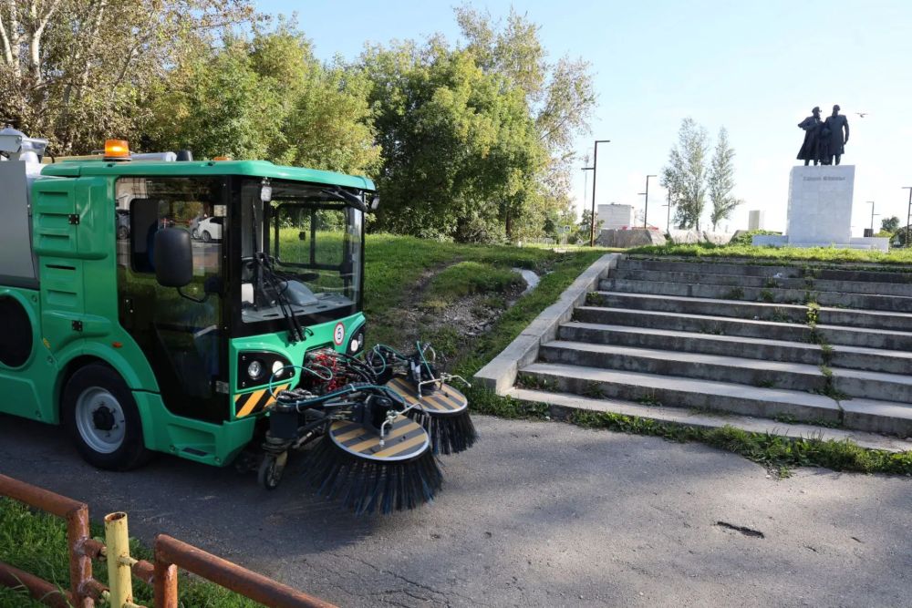 В Каменске протестировали парковый пылесос