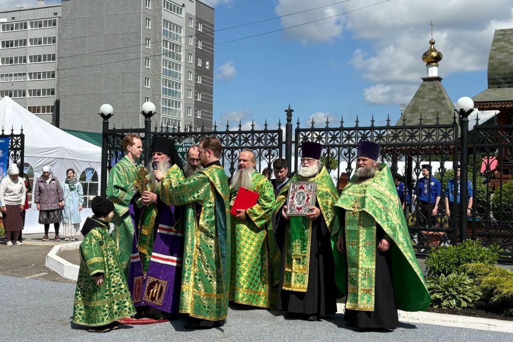 В Каменске-Уральском прошла юбилейная акция «Белый цветок»