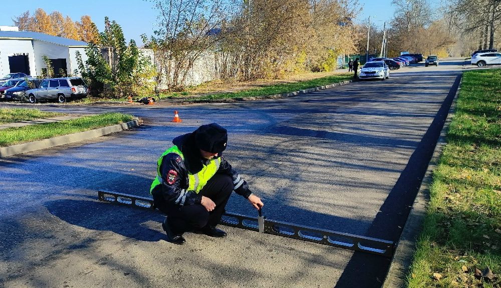 В Каменске-Уральском подросток получил травмы и доставлен в больницу в результате ДТП электросамоката и автомобиля