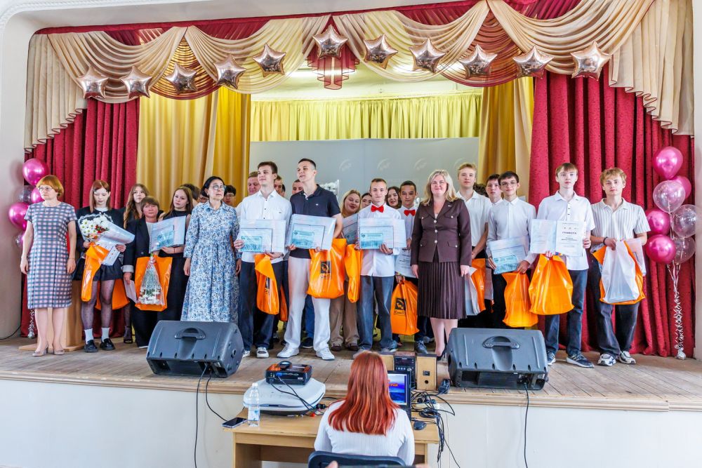 На СинТЗ открыты двери для выпускников «Профессионалитета»
