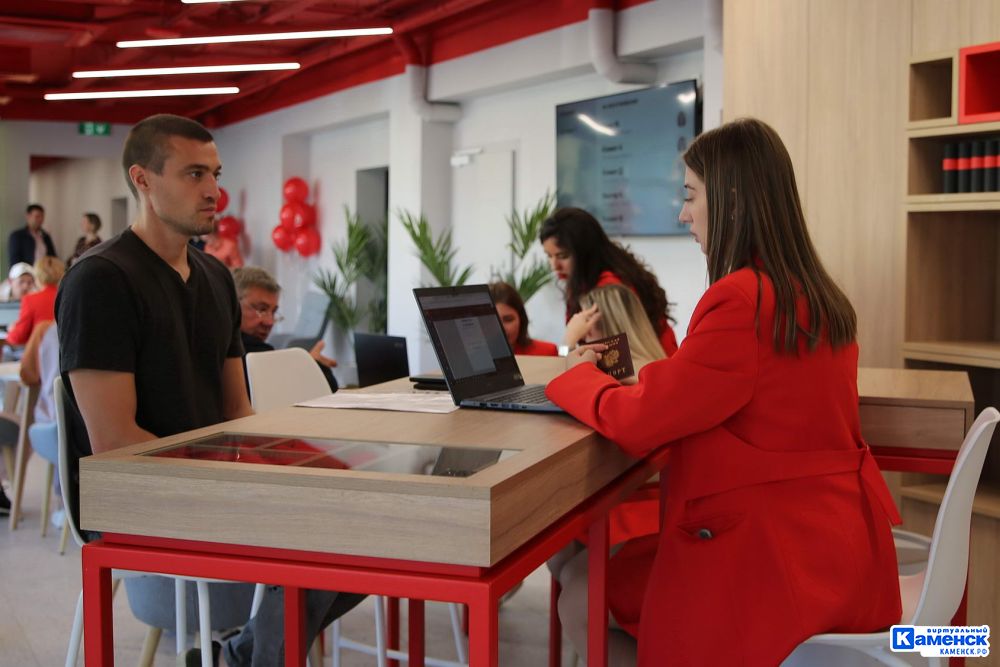 В Каменске открылся первый умный фиджитал-офис Альфа-Банка