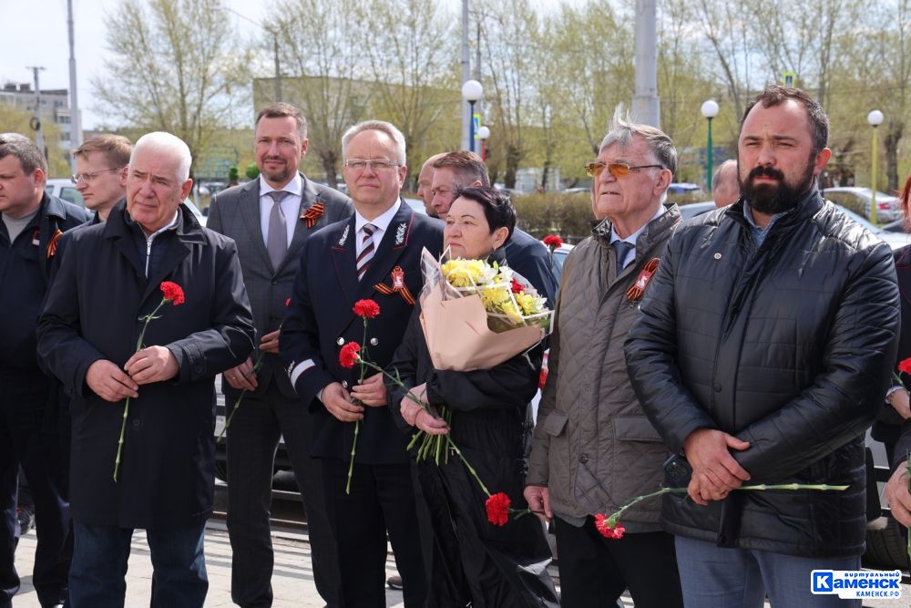 Мемориальную доску в память Героя Советского Союза Григория Павловича Кунавина установили на здании железнодорожного вокзала