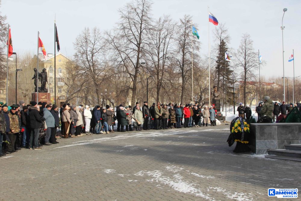 В Каменске-Уральском простились с Эдуардом Волеговым