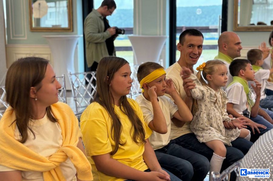 Более 79 тысячи многодетных семей Свердловской области пользуются региональными мерами социальной поддержки