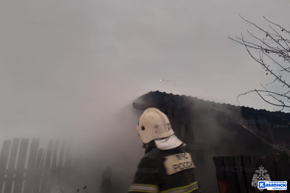 При пожаре в Каменском районе погиб человек