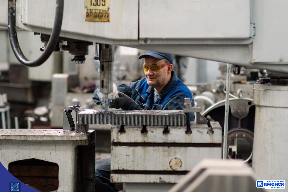 Поддерживающее звено большого механизма: незаменимая роль вспомогательного цеха