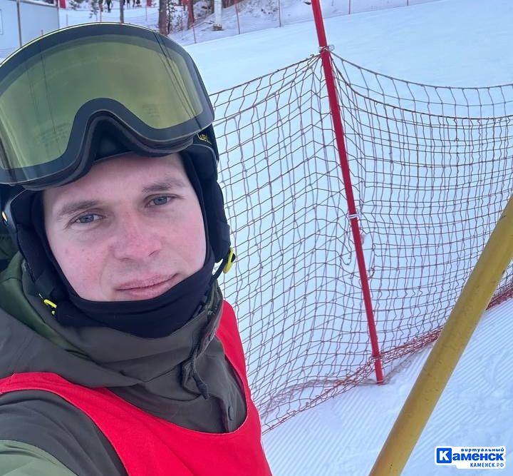 Денис Хохлов: о работе инструктором по сноуборду в Каменске