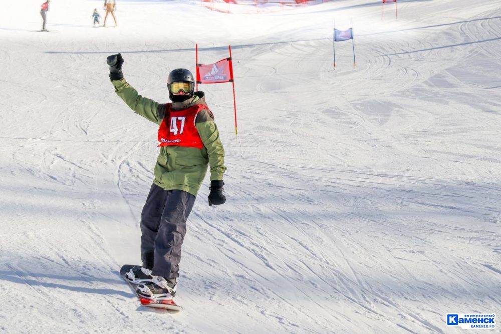Денис Хохлов: о работе инструктором по сноуборду в Каменске