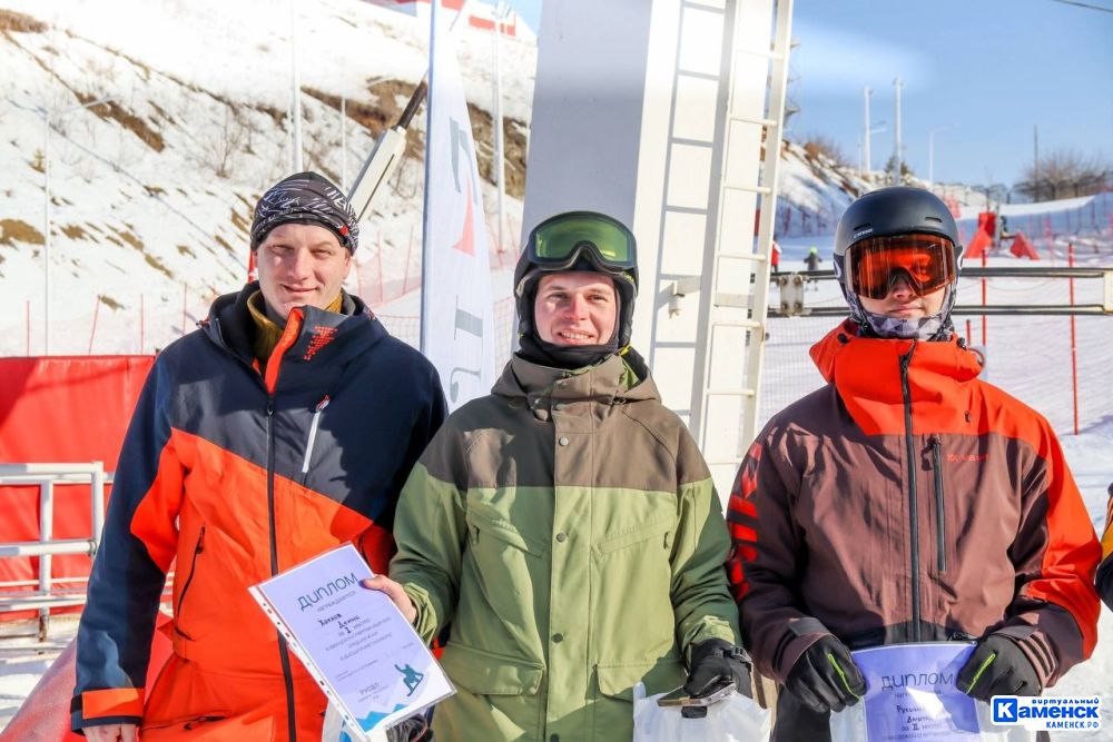 Денис Хохлов: о работе инструктором по сноуборду в Каменске