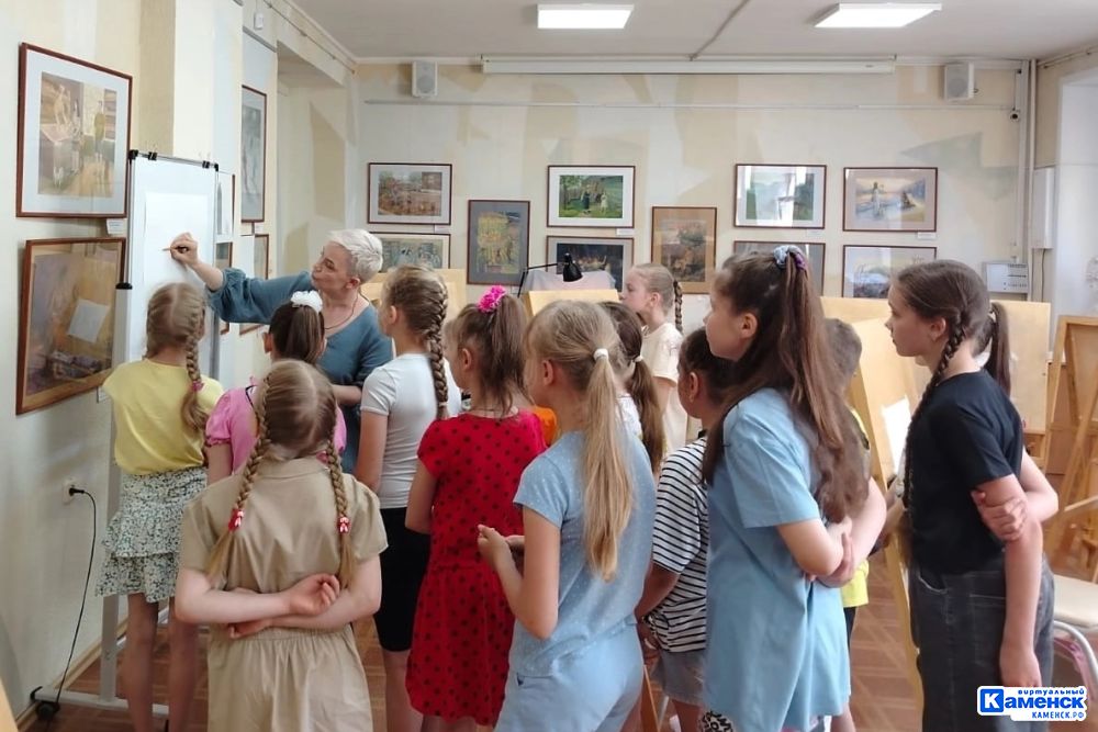 Каменская художница: про свой путь в искусстве и преподавание 