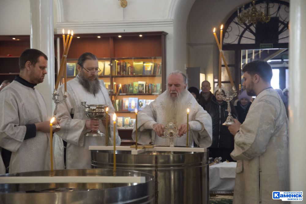 Православные верующие готовятся встретить Крещение Господне