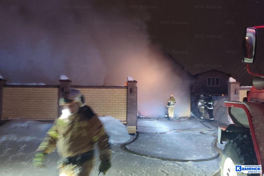 Автомобиль BMW и другое имущество пострадали при пожаре в деревне Кодинка