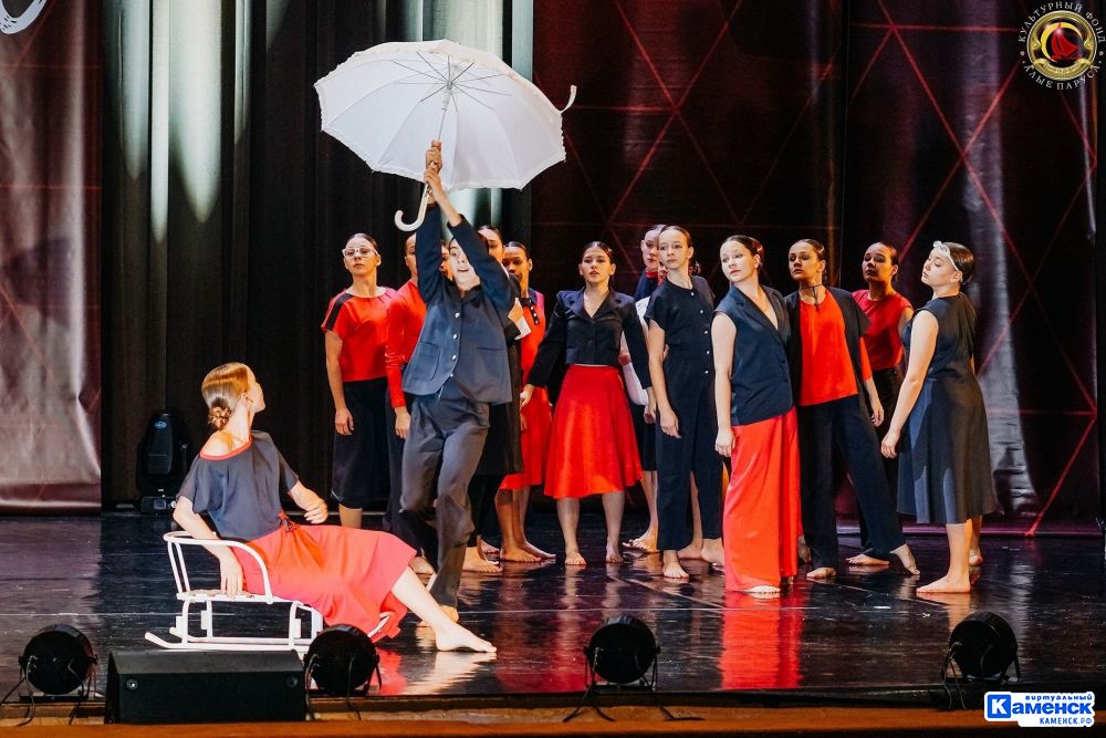 Образцовый «Каскад»: 40 лет в танце