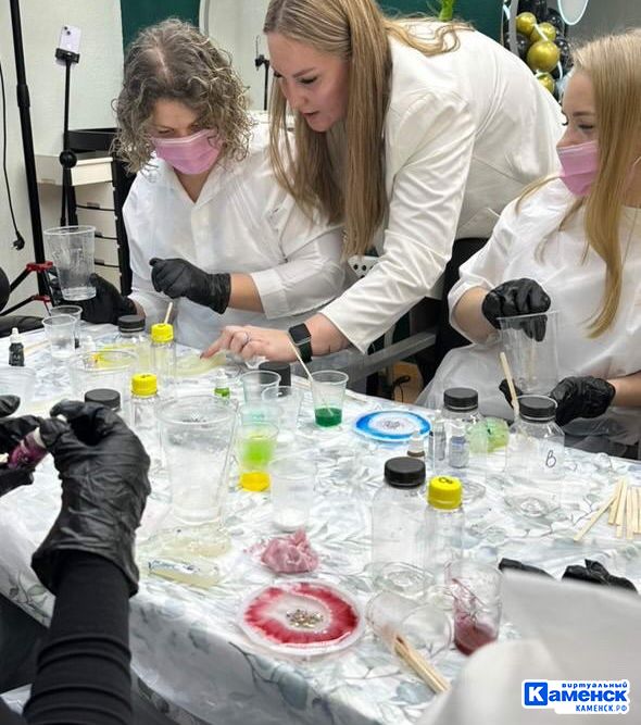 Каменская мастерица про работу со смолой и древесиной