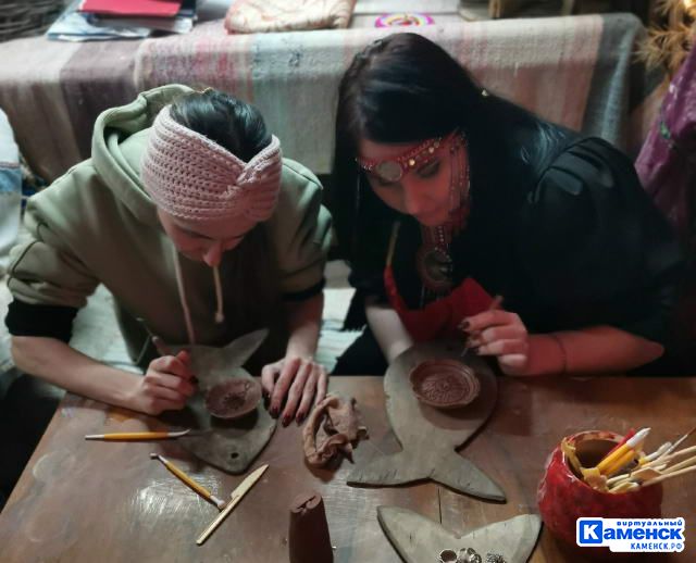 Алёна Закирова про себя, игру на варгане и этноэкскурсии в Каменске