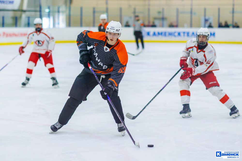 Хоккейная «Синара» укрепляет позиции