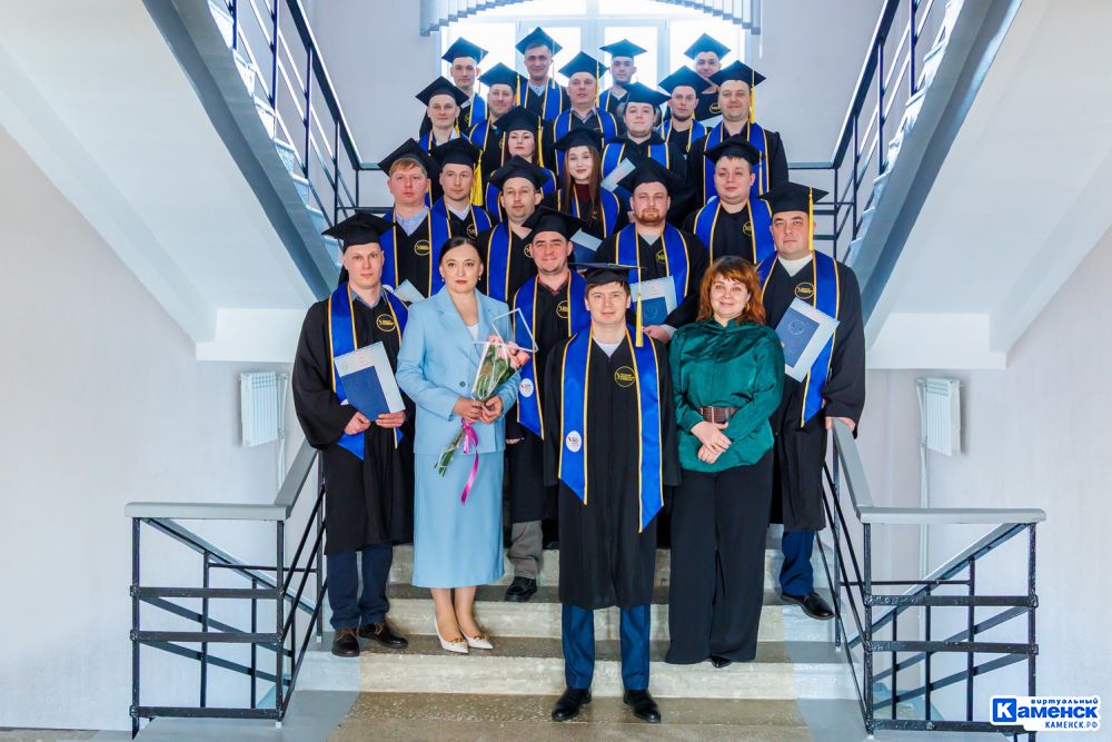 На СинТЗ дипломированных специалистов стало больше