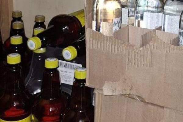 В Каменске-Уральском в новогодние праздники изъято 316 литров нелегального алкоголя