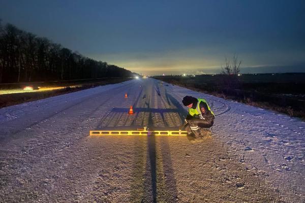 Сегодня утром около деревни Монастырка насмерть сбили велосипедиста. Водителя объявили в розыск