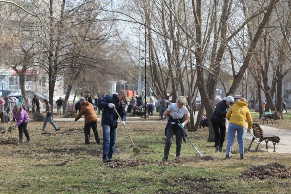 В Каменске-Уральском стартовали осенние экологические субботники