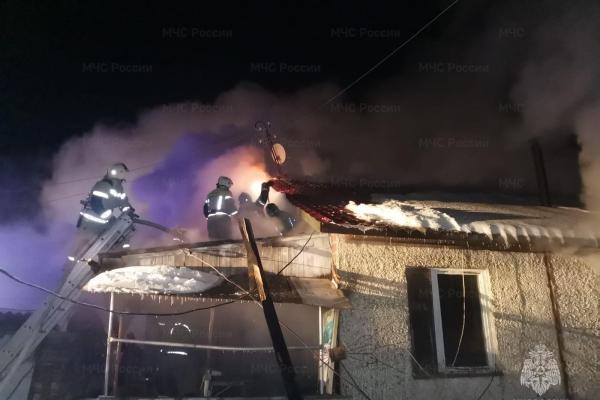 Вчера ночью в селе Покровское горел частный дом