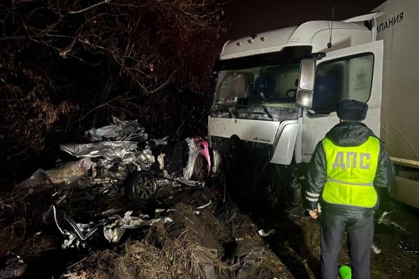 Семья из Березовского погибла в страшном ДТП на трассе недалеко от Каменска-Уральского