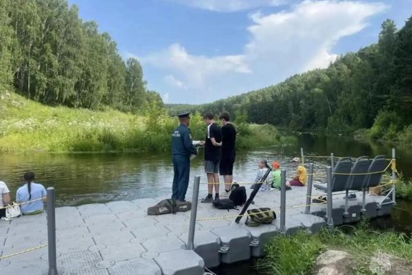 За последние дни на воде в Свердловской области погибли пять человек — включая четверых детей