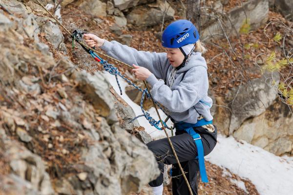 На СинТЗ провели зимнее первенство по спортивному туризму
