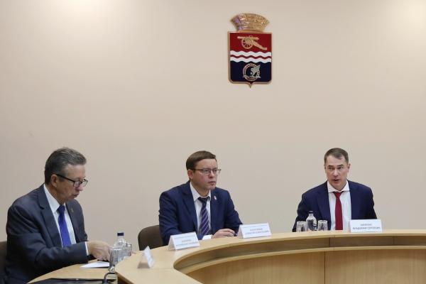 Совет глав Южного управленческого округа прошел в Каменске-Уральском