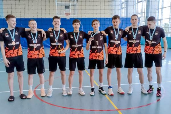 У волейбольной «Синары» подрастает юная смена