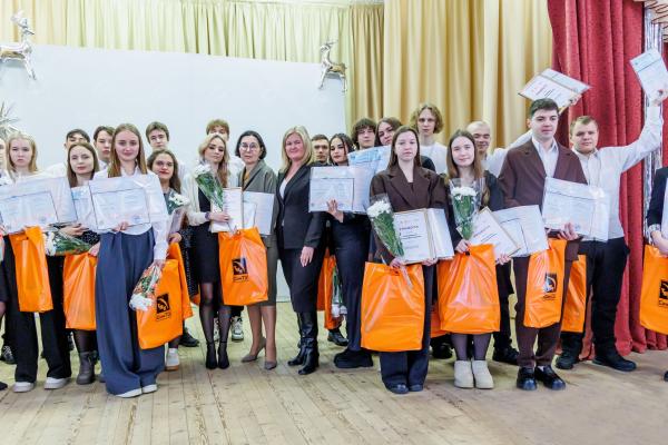 Первый выпуск «Профессионалитета» состоялся в Каменске-Уральском при поддержке СинТЗ