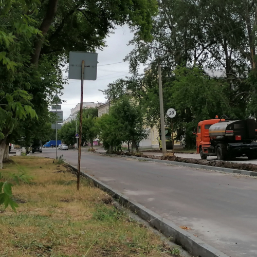 Обустройство тротуаров на улице Строителей и Попова